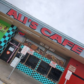 ali's restaurant menu: An Expert Analysis of Authentic Middle Eastern Offerings