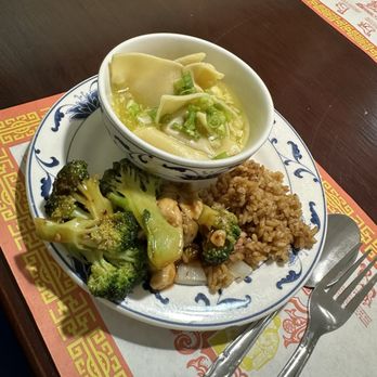 Panda House Chinese Restaurant and Buffet Marathon Menu - A Comprehensive Dining Guide