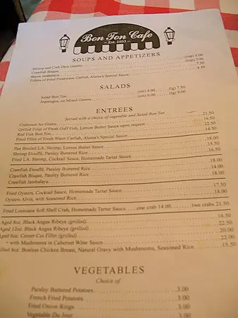 bon ton restaurant menu: The Definitive Guide to Civezzano's Premier Pizzeria Experience