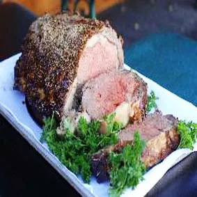 A perfectly roasted 10-oz. Chicago Cut of prime rib, a lighter option available on the Marion restaurant menu.