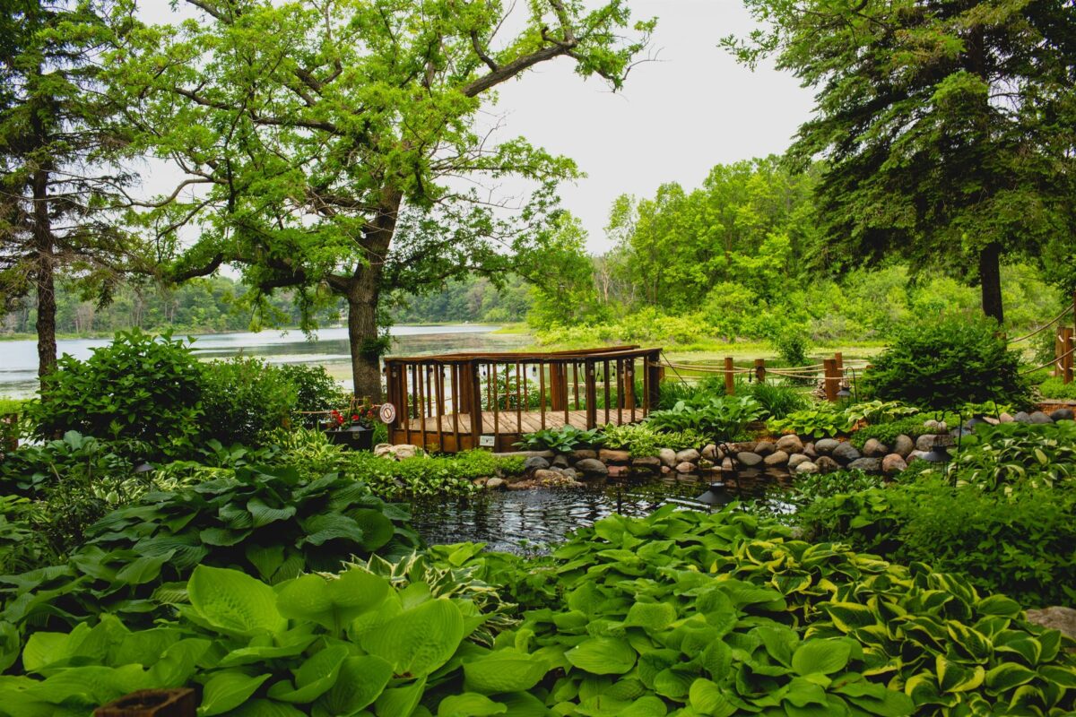 brianno's chart house restaurant menu: A Deep Dive into Lakeville's Premier Lakeside Dining Experience brianno's chart house restaurant menu: A Deep Dive into Lakeville's Premier Lakeside Dining Experience