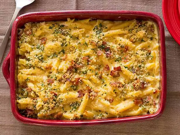 mac daddy's restaurant menu: An In-Depth Culinary Analysis of the Signature Mac and Cheese Offerings