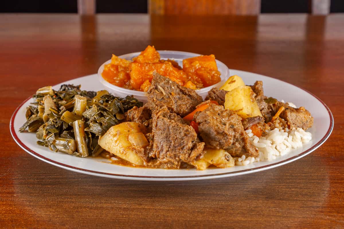 soul central restaurant menu: A Comprehensive Culinary Analysis of Soul Food Offerings