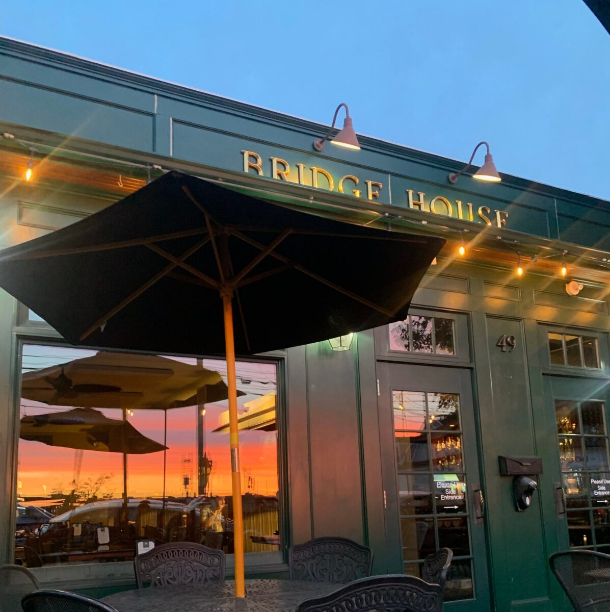 bridge house restaurant menu: An In-Depth Analysis of Milford, CT's Coastal American Cuisine