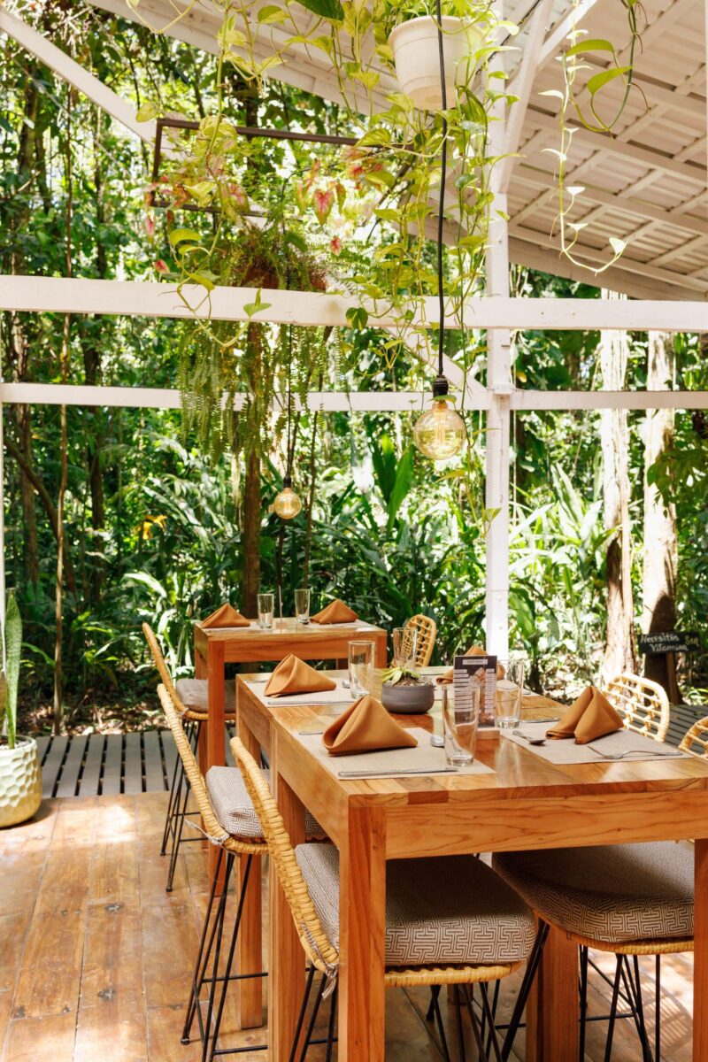 almonds restaurant menu: A Deep Dive into St. Louis's Dynamic Culinary Approach