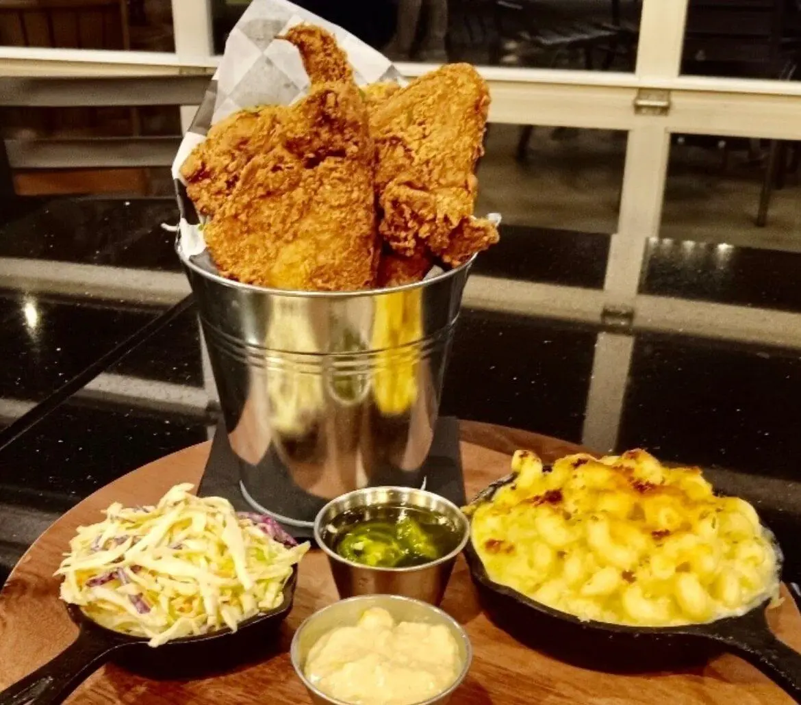 juleps restaurant menu: An In-Depth Analysis of Berlin's Premier New York-Style American Diner