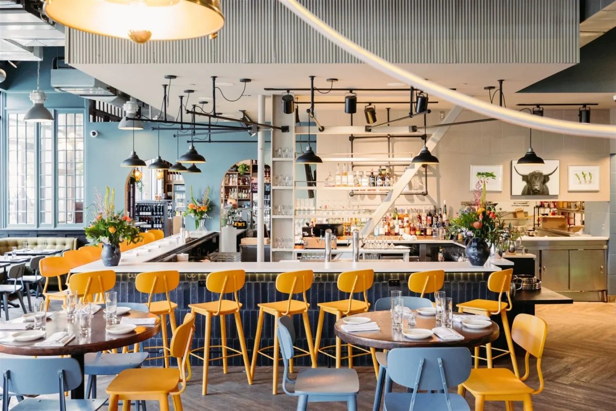 Que Mas Restaurant Beverly Menu: A Comprehensive Look at Modern Latin American Cuisine with an International Twist