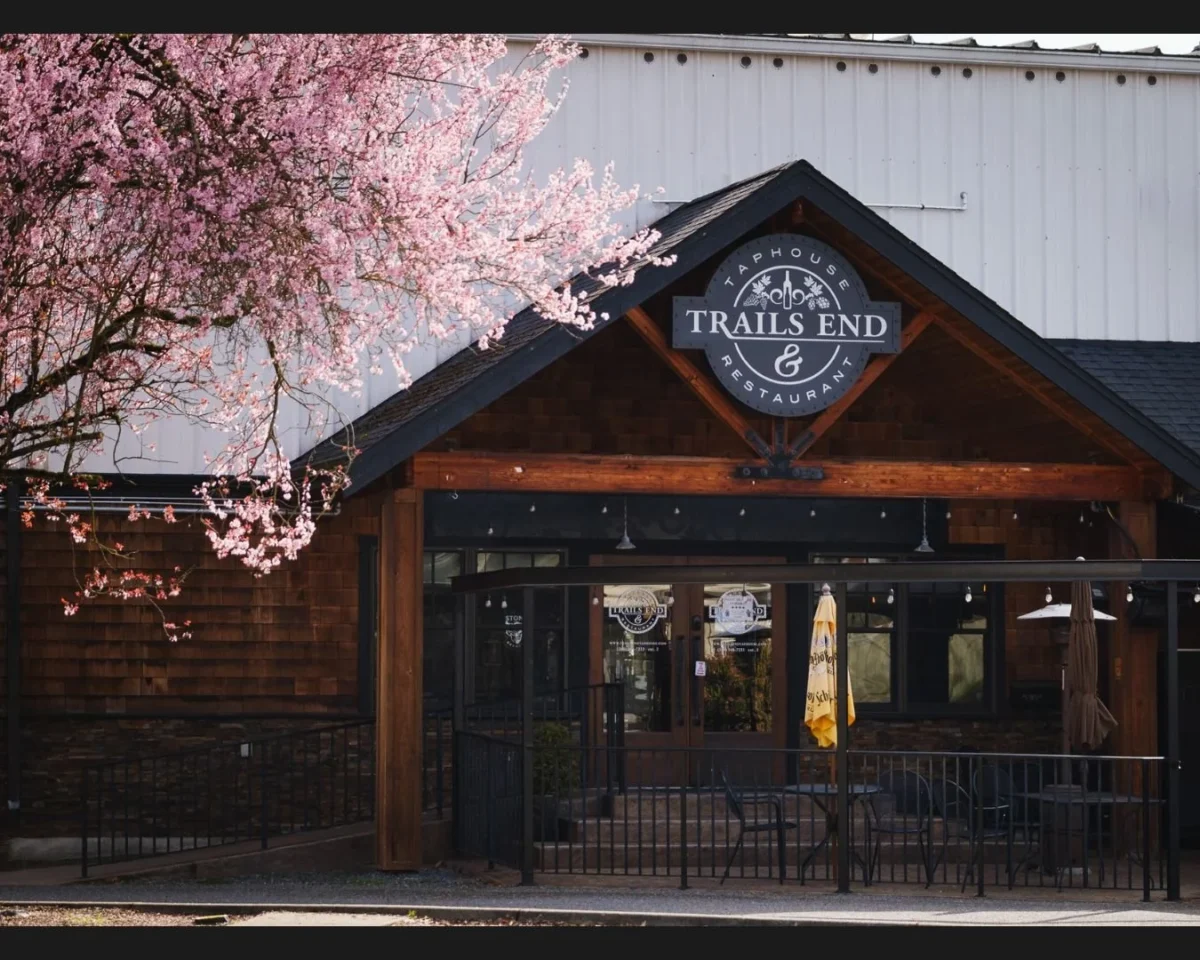 trails end taphouse & restaurant menu: A Comprehensive Review of the Culinary and Craft Beer Offerings